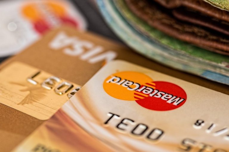 Czym się różni visa od mastercard?